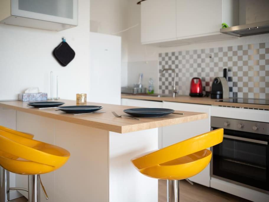 Appartement Tout Equipe Climatise Terrasse Hopital De La Timone 马赛 外观 照片